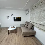 Ecoluxe Home Studio 1